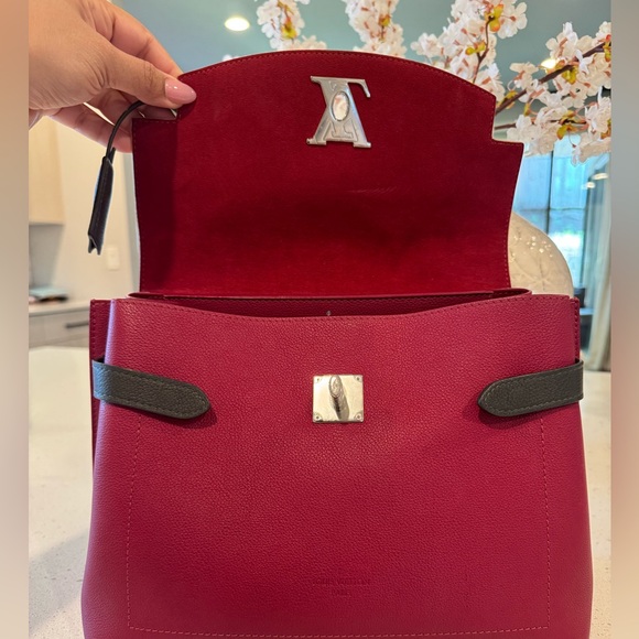 Louis Vuitton lock me Ever MM - Picture 4 of 15